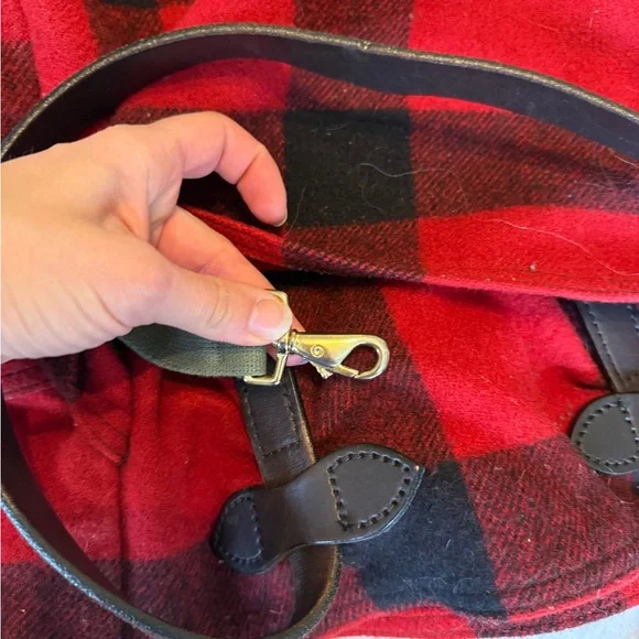 Filson Wool Tote - Picture 6 of 8